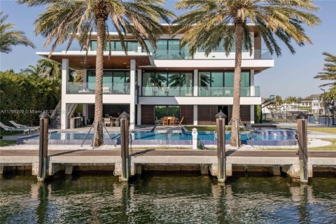 Villa ou maison à vendre à Coral Gables, Floride: 7 chambres, 650.97 m2 № 1865089 - photo 8