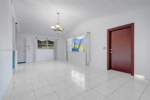 Villa ou maison à vendre à Miami, Floride: 3 chambres, 127.74 m2 № 2025549 - photo 7