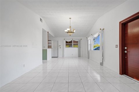Villa ou maison à vendre à Miami, Floride: 3 chambres, 127.74 m2 № 2025549 - photo 8