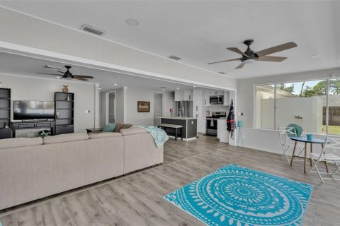 Casa en venta en Lakeland, Florida, 3 dormitorios, 204.38 m2 № 1854069 - foto 19