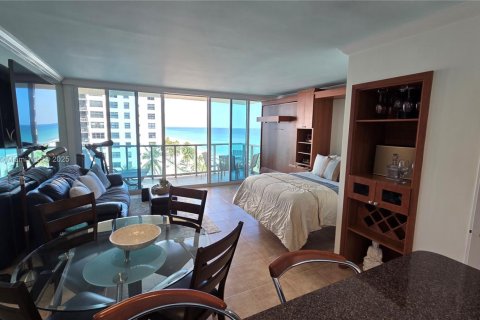 Copropriété à vendre à Hollywood, Floride: 44.78 m2 № 2012180 - photo 9