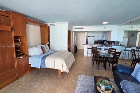 Copropriété à vendre à Hollywood, Floride: 44.78 m2 № 2012180 - photo 16