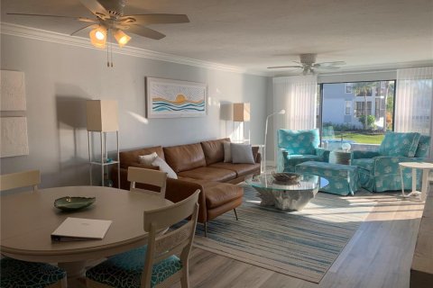 Condominio en alquiler en Sarasota, Florida, 2 dormitorios, 116.22 m2 № 1319785 - foto 8