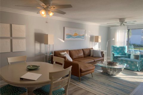 Condominio en alquiler en Sarasota, Florida, 2 dormitorios, 116.22 m2 № 1319785 - foto 9