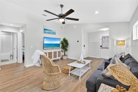 Casa en venta en Sarasota, Florida, 3 dormitorios, 116.13 m2 № 1911637 - foto 8