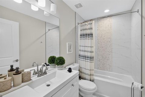 Casa en venta en Sarasota, Florida, 3 dormitorios, 116.13 m2 № 1911637 - foto 23