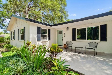 Villa ou maison à vendre à Tampa, Floride: 4 chambres, 163.04 m2 № 2258797 - photo 4