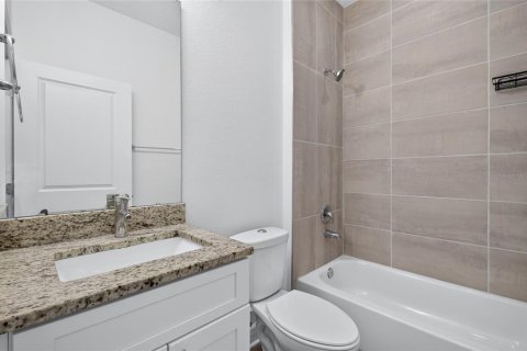 House in Poinciana, Florida 4 bedrooms, 125.33 sq.m. № 2239354 - photo 24