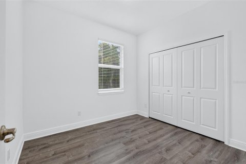 House in Poinciana, Florida 4 bedrooms, 125.33 sq.m. № 2239354 - photo 21