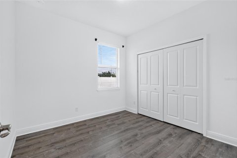 House in Poinciana, Florida 4 bedrooms, 125.33 sq.m. № 2239354 - photo 26