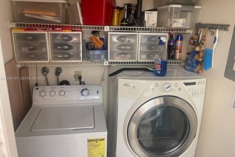 Condominio en venta en Weston, Florida, 2 dormitorios, 114.73 m2 № 2030286 - foto 16