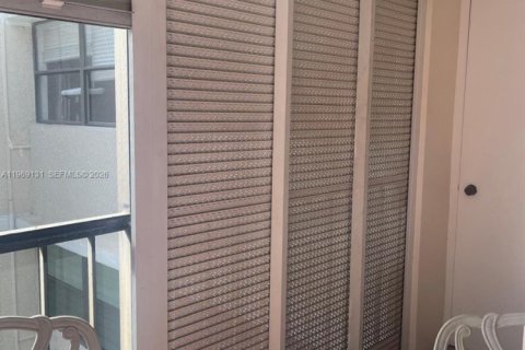 Condominio en venta en Weston, Florida, 2 dormitorios, 114.73 m2 № 2030286 - foto 19