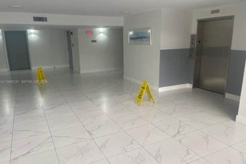 Condominio en venta en Weston, Florida, 2 dormitorios, 114.73 m2 № 2030286 - foto 7