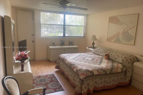 Condominio en venta en Weston, Florida, 2 dormitorios, 114.73 m2 № 2030286 - foto 14