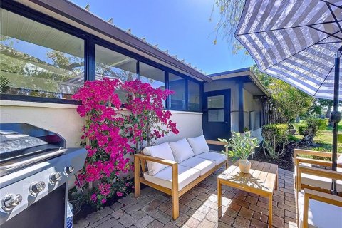Villa ou maison à louer à Bradenton, Floride: 3 chambres, 213.58 m2 № 1775380 - photo 6