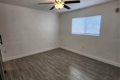 Condominio en alquiler en Orlando, Florida, 3 dormitorios, 65.03 m2 № 1917526 - foto 15