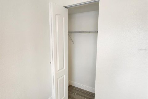 Condominio en alquiler en Orlando, Florida, 3 dormitorios, 65.03 m2 № 1917526 - foto 13