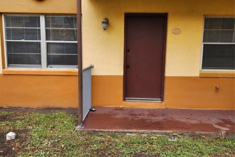 Condominio en alquiler en Orlando, Florida, 3 dormitorios, 65.03 m2 № 1917526 - foto 28