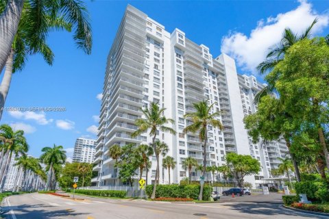 Снять в аренду кондоминиум в Авентура, Флорида 1 спальня, 99.03м2, № 2009016 - фото 4