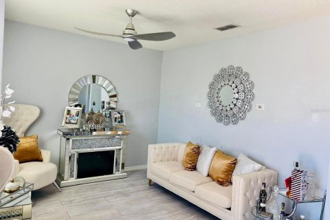 House in Lakeland, Florida 5 bedrooms, 243.03 sq.m. № 2098541 - photo 3
