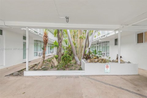 Appartement à louer à Miami Beach, Floride: 1 chambre, 61.32 m2 № 1987313 - photo 17