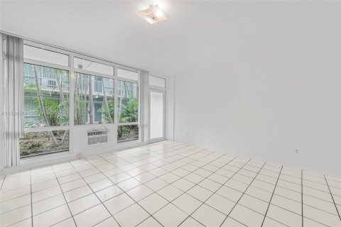 Appartement à louer à Miami Beach, Floride: 1 chambre, 61.32 m2 № 1987313 - photo 2