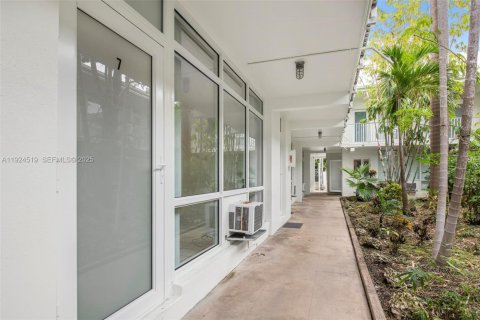 Appartement à louer à Miami Beach, Floride: 1 chambre, 61.32 m2 № 1987313 - photo 16