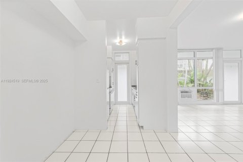 Appartement à louer à Miami Beach, Floride: 1 chambre, 61.32 m2 № 1987313 - photo 7