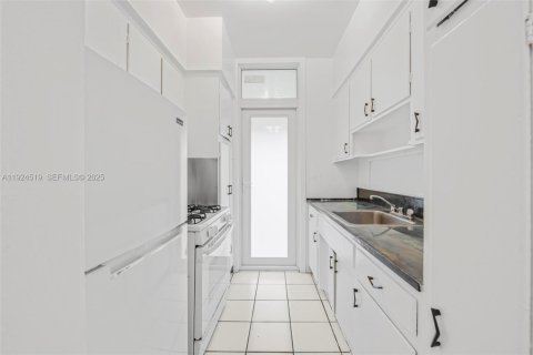 Appartement à louer à Miami Beach, Floride: 1 chambre, 61.32 m2 № 1987313 - photo 8