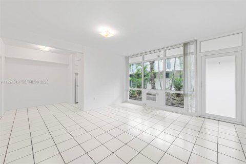 Appartement à louer à Miami Beach, Floride: 1 chambre, 61.32 m2 № 1987313 - photo 3