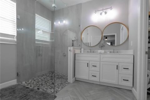 Casa en venta en Kissimmee, Florida, 4 dormitorios, 205.59 m2 № 1900951 - foto 28