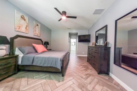 Casa en venta en Kissimmee, Florida, 4 dormitorios, 205.59 m2 № 1900951 - foto 20