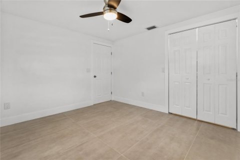 House in Fort Myers, Florida 4 bedrooms, 185.53 sq.m. № 1565809 - photo 22