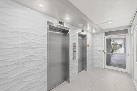 Купить кондоминиум в Бока-Ратон, Флорида 3 комнаты, 97.55м2, № 2085537 - фото 23