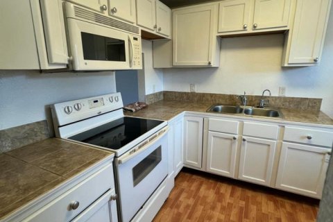 Купить кондоминиум в Бока-Ратон, Флорида 3 комнаты, 97.55м2, № 2085537 - фото 3