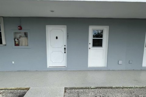 Купить кондоминиум в Бока-Ратон, Флорида 3 комнаты, 97.55м2, № 2085537 - фото 2