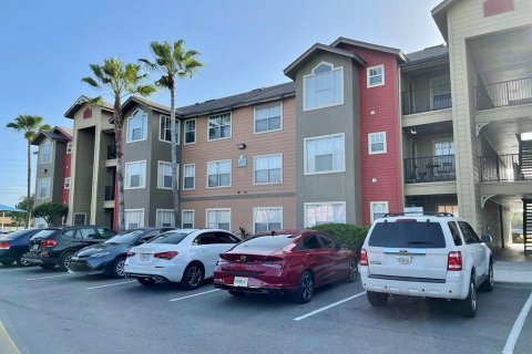 Condominio en alquiler en Kissimmee, Florida, 2 dormitorios, 95.32 m2 № 1915401 - foto 1