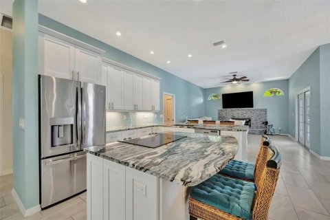 House in Bradenton, Florida 4 bedrooms, 214.98 sq.m. № 2216461 - photo 22