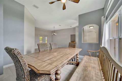 House in Bradenton, Florida 4 bedrooms, 214.98 sq.m. № 2216461 - photo 14