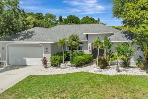 House in Bradenton, Florida 4 bedrooms, 214.98 sq.m. № 2216461 - photo 9