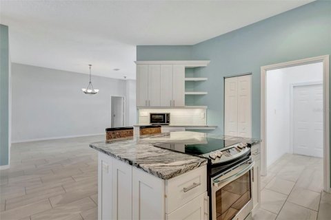 House in Bradenton, Florida 4 bedrooms, 214.98 sq.m. № 2216461 - photo 26