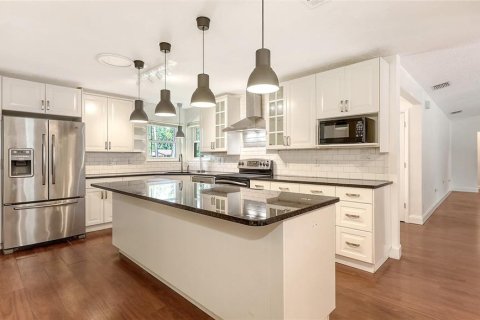 Villa ou maison à vendre à Bradenton, Floride: 3 chambres, 200.3 m2 № 1902899 - photo 17