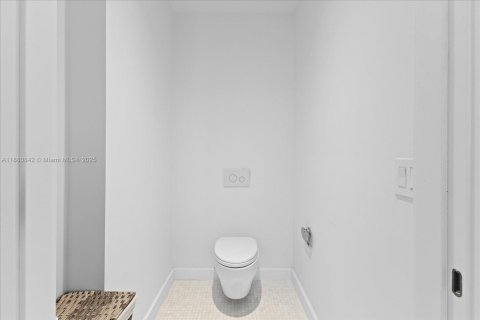 Condominio en alquiler en Miami, Florida, 2 dormitorios, 88.72 m2 № 2055068 - foto 16