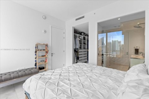 Condominio en alquiler en Miami, Florida, 2 dormitorios, 88.72 m2 № 2055068 - foto 13