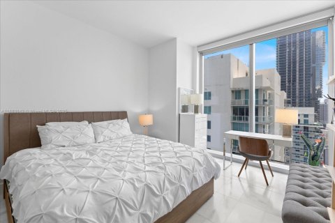 Condominio en alquiler en Miami, Florida, 2 dormitorios, 88.72 m2 № 2055068 - foto 7