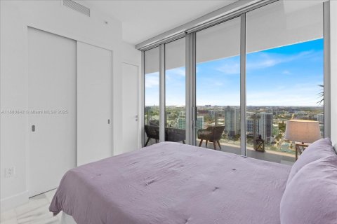 Condominio en alquiler en Miami, Florida, 2 dormitorios, 88.72 m2 № 2055068 - foto 17