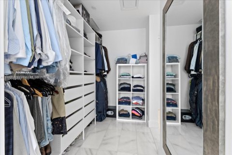 Condominio en alquiler en Miami, Florida, 2 dormitorios, 88.72 m2 № 2055068 - foto 14