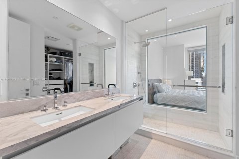 Condominio en alquiler en Miami, Florida, 2 dormitorios, 88.72 m2 № 2055068 - foto 15