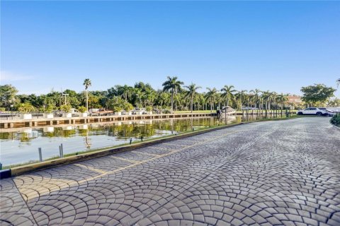 Copropriété à vendre à Miami, Floride: 1 chambre, 135.64 m2 № 1777704 - photo 27