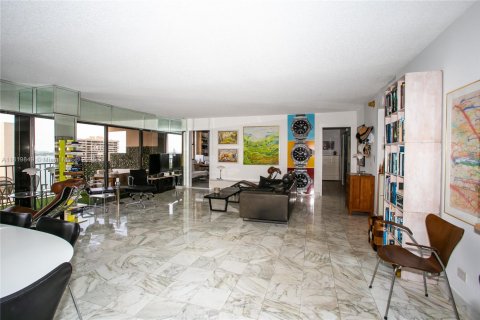 Copropriété à vendre à Miami, Floride: 1 chambre, 135.64 m2 № 1777704 - photo 5